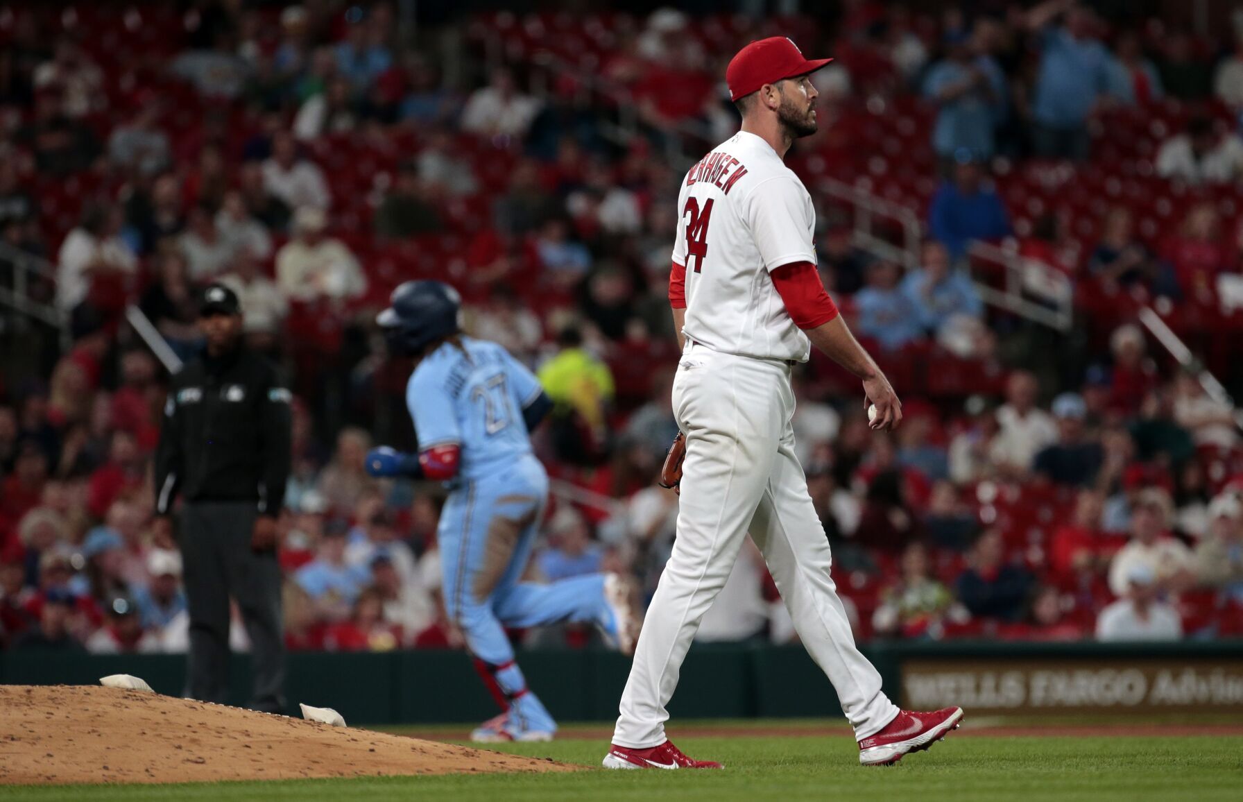 Cardinals, Blue Jays play at Busch